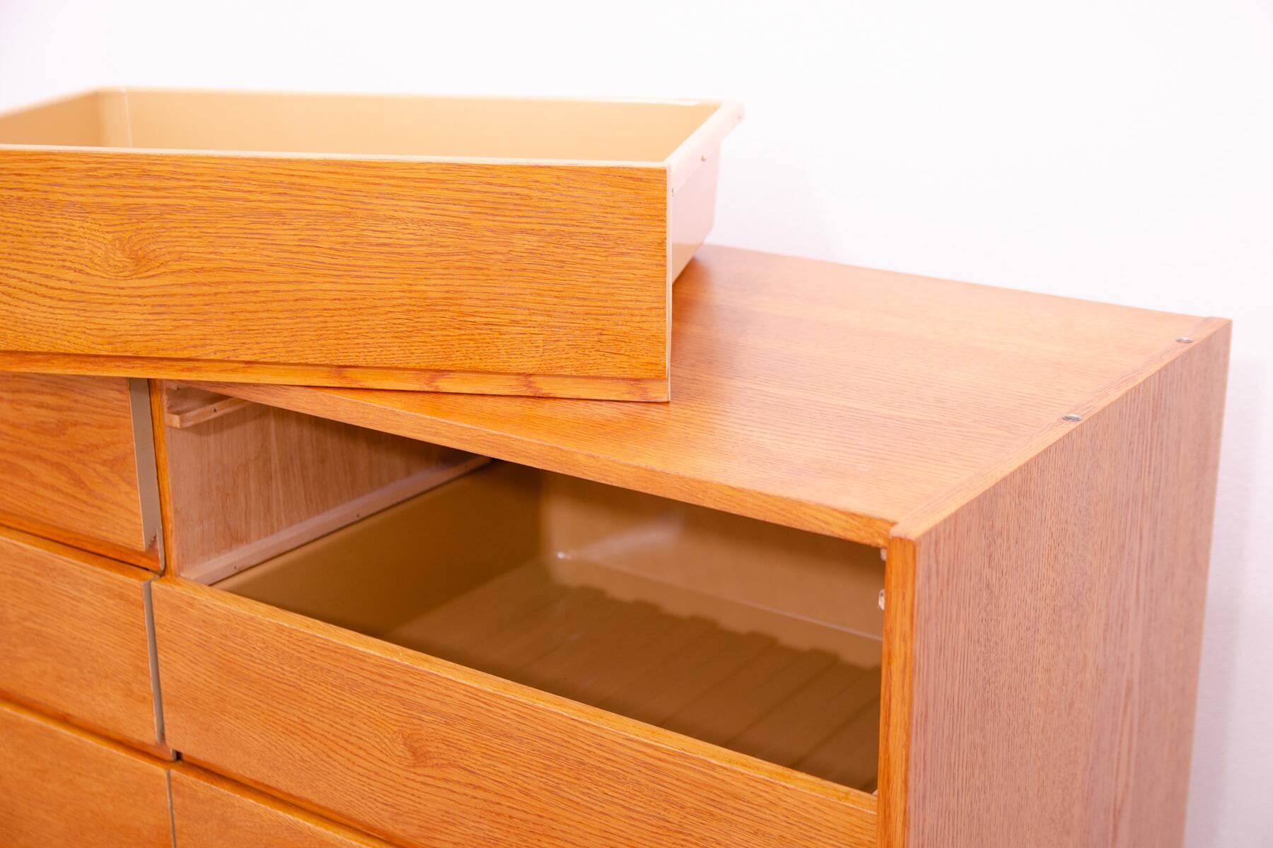 Commode vintage n° U-453 par Jiri Jiroutek, Tchécoslovaquie, 1960