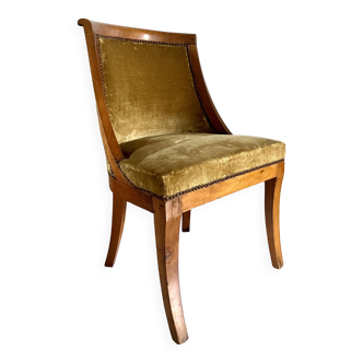 Chaise gondole en velours côtelé jaune moutarde