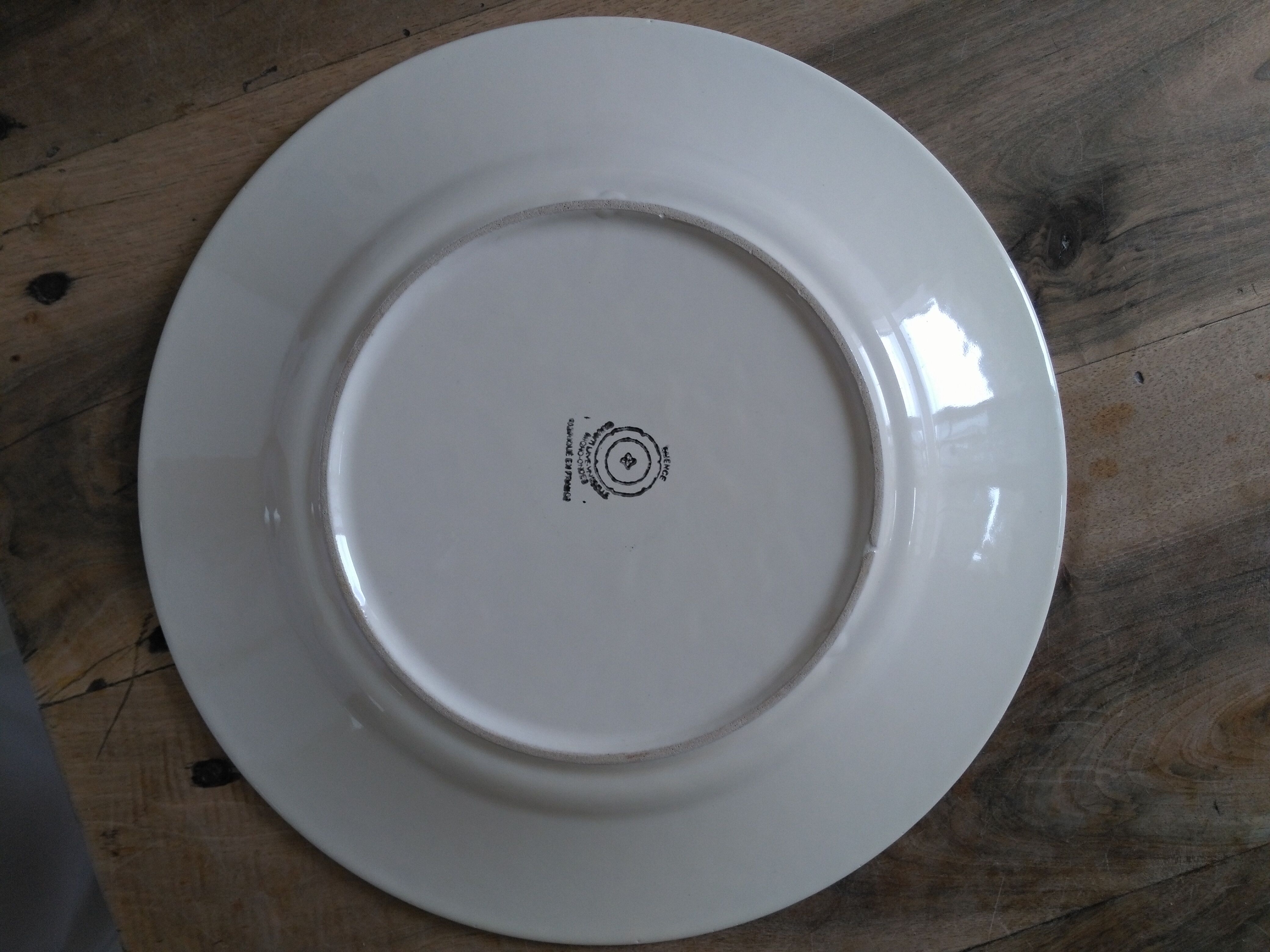 Earthenware serving plate with cherry decoration