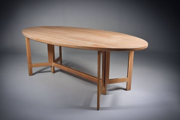 Table à manger en pin cérusé. Ollé Pira. Suède années 1960.