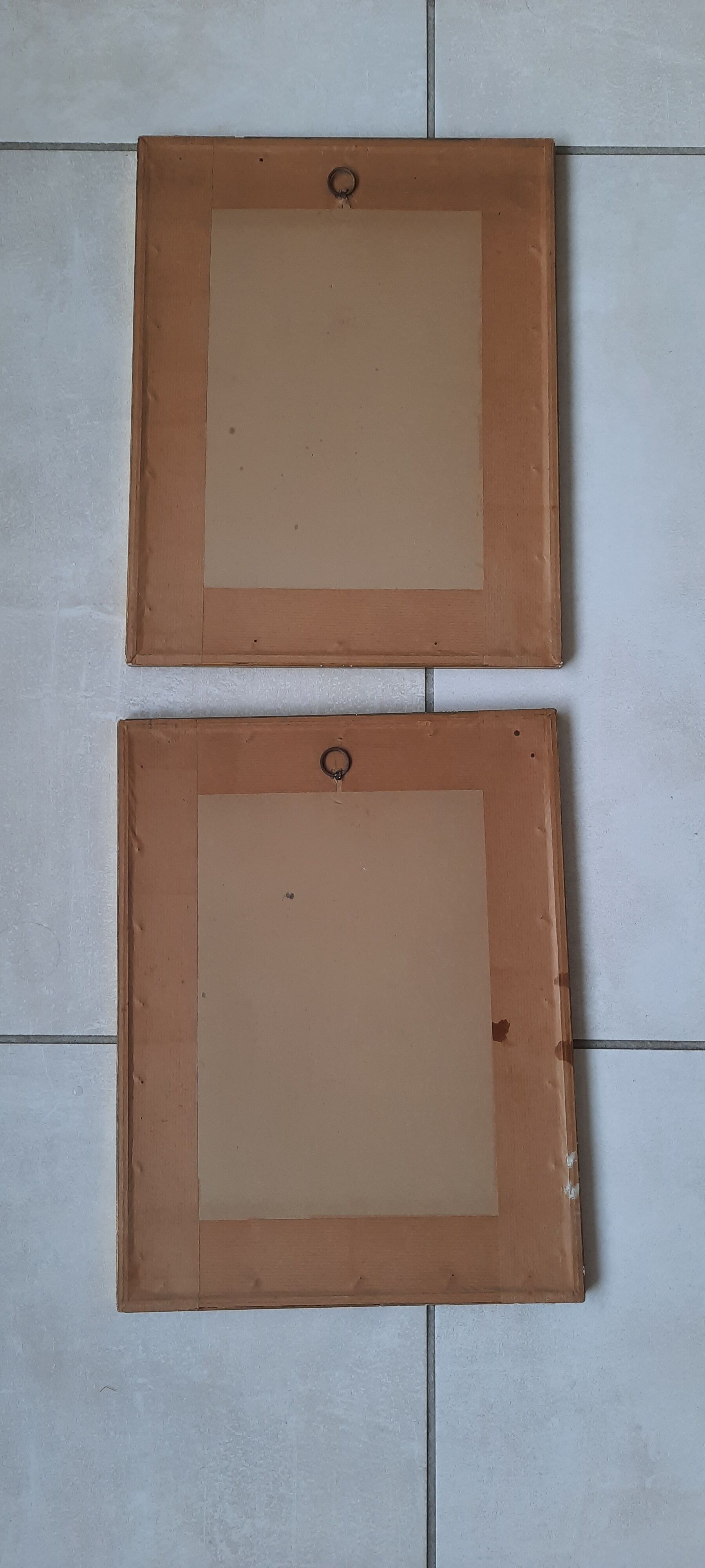 Old setting with floral bouquet