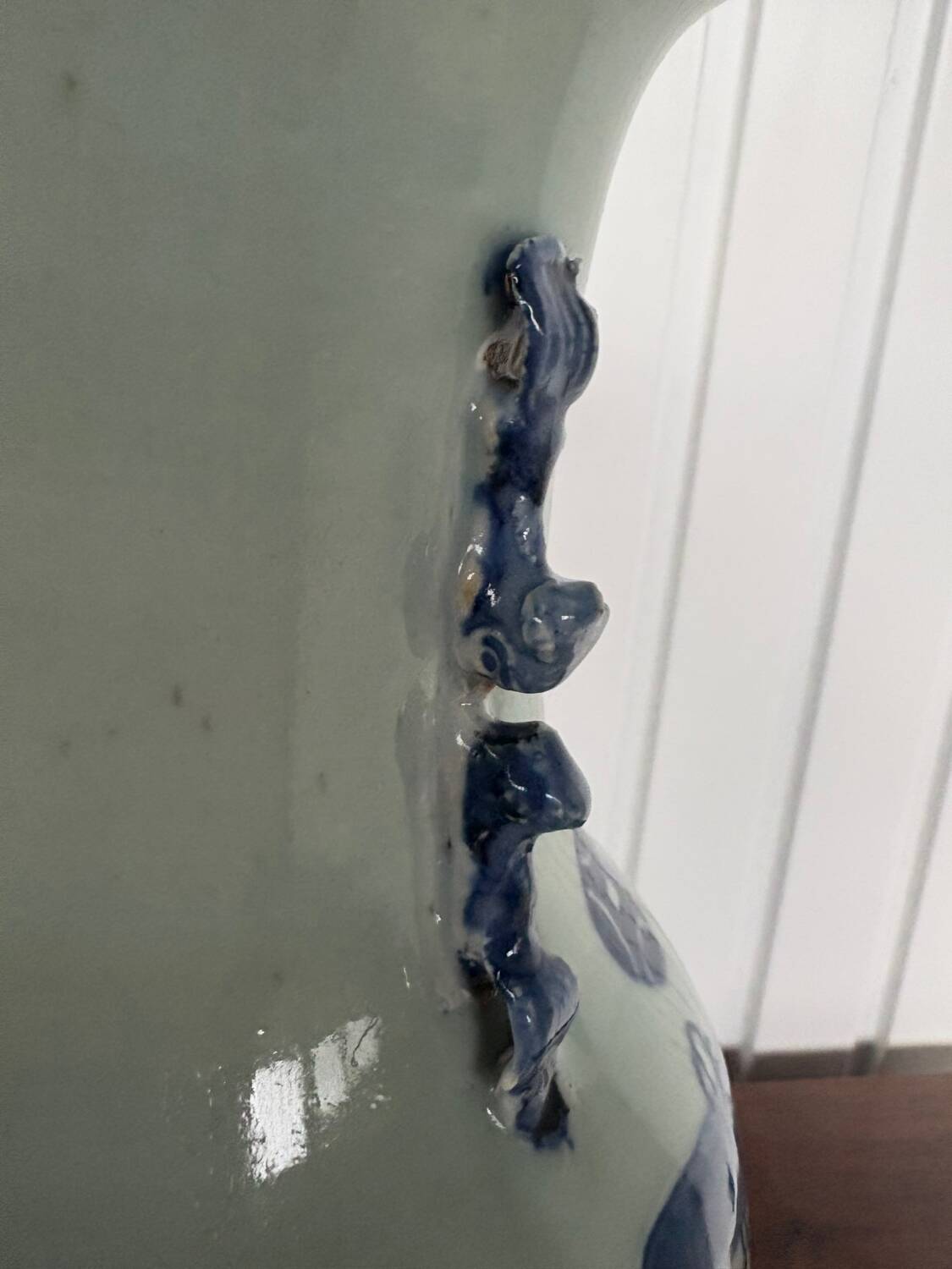 Grand vase balustre en porcelaine bleu, Chine, fin XIX ème