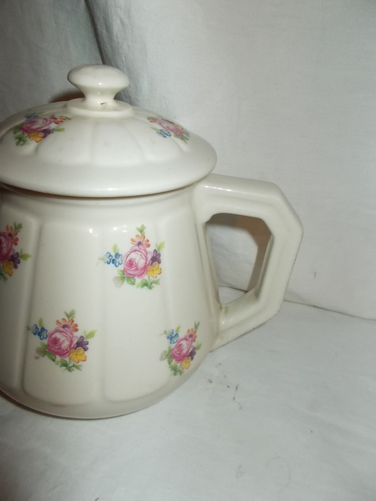 Vintage cream teapot maker