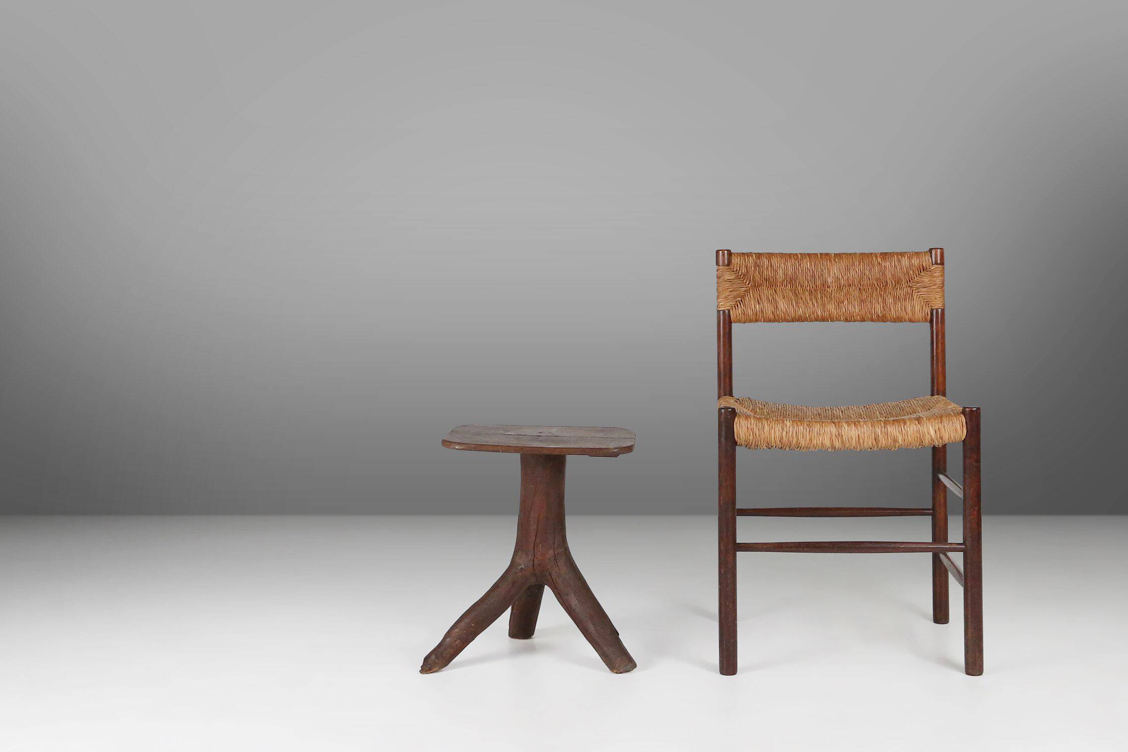 Tabouret en bois avec des pieds en branches d'arbre, France années 1850.