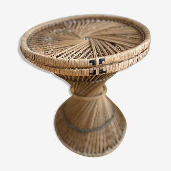 Diabolo rattan stool