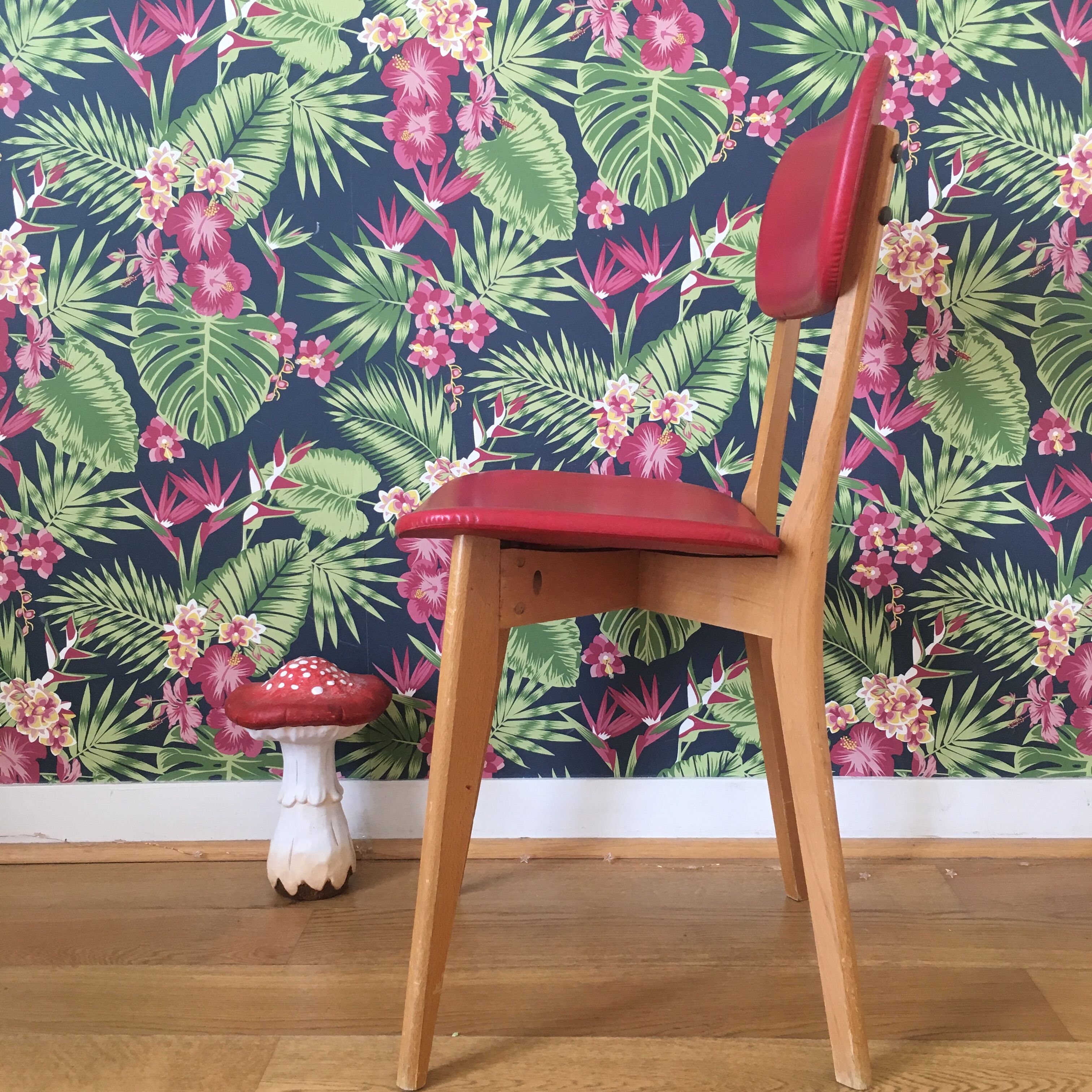 Chair Vintage wood and Red Skai