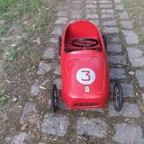 Pedal car