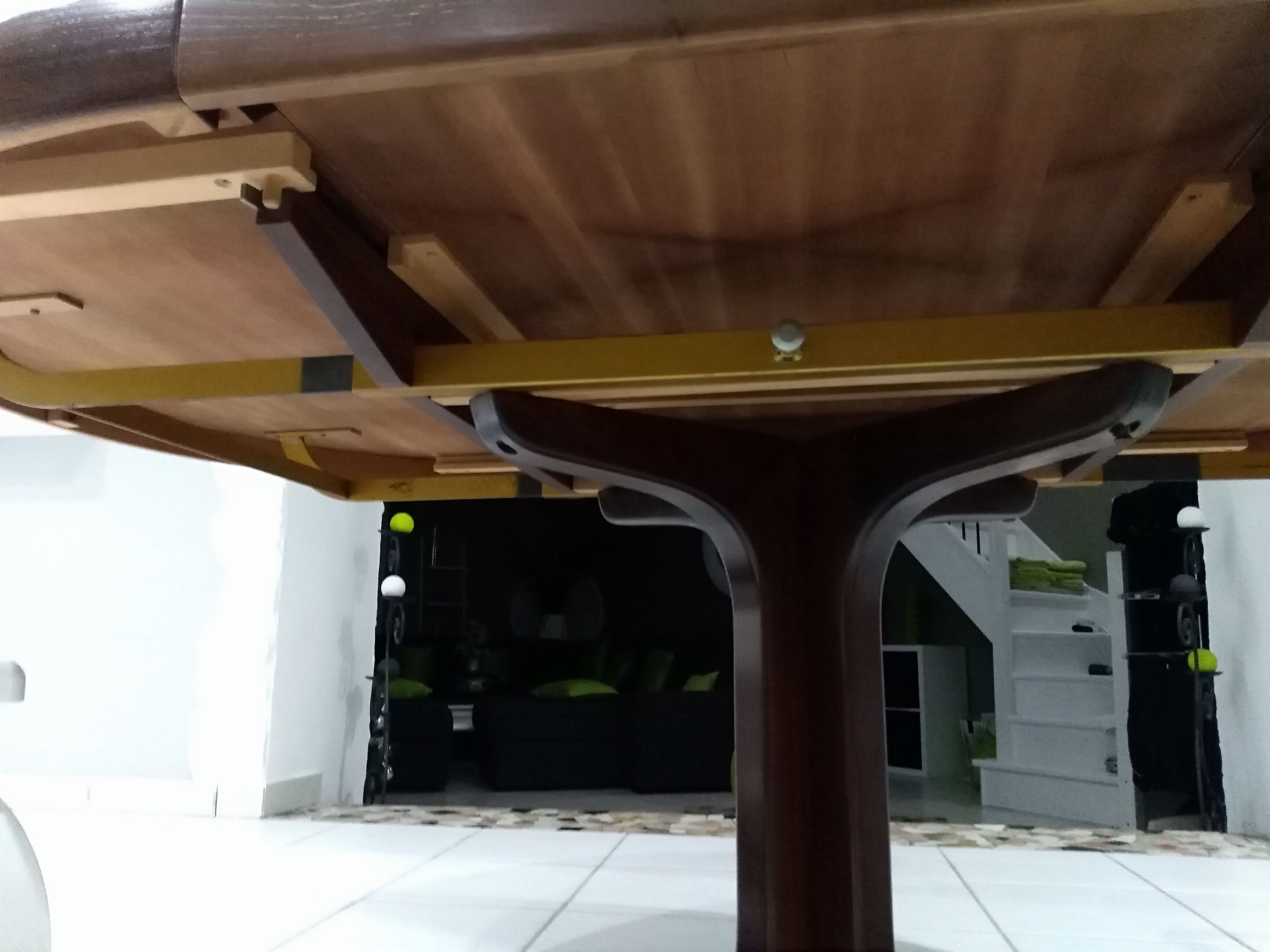 Round dining table extendable baumann 1970