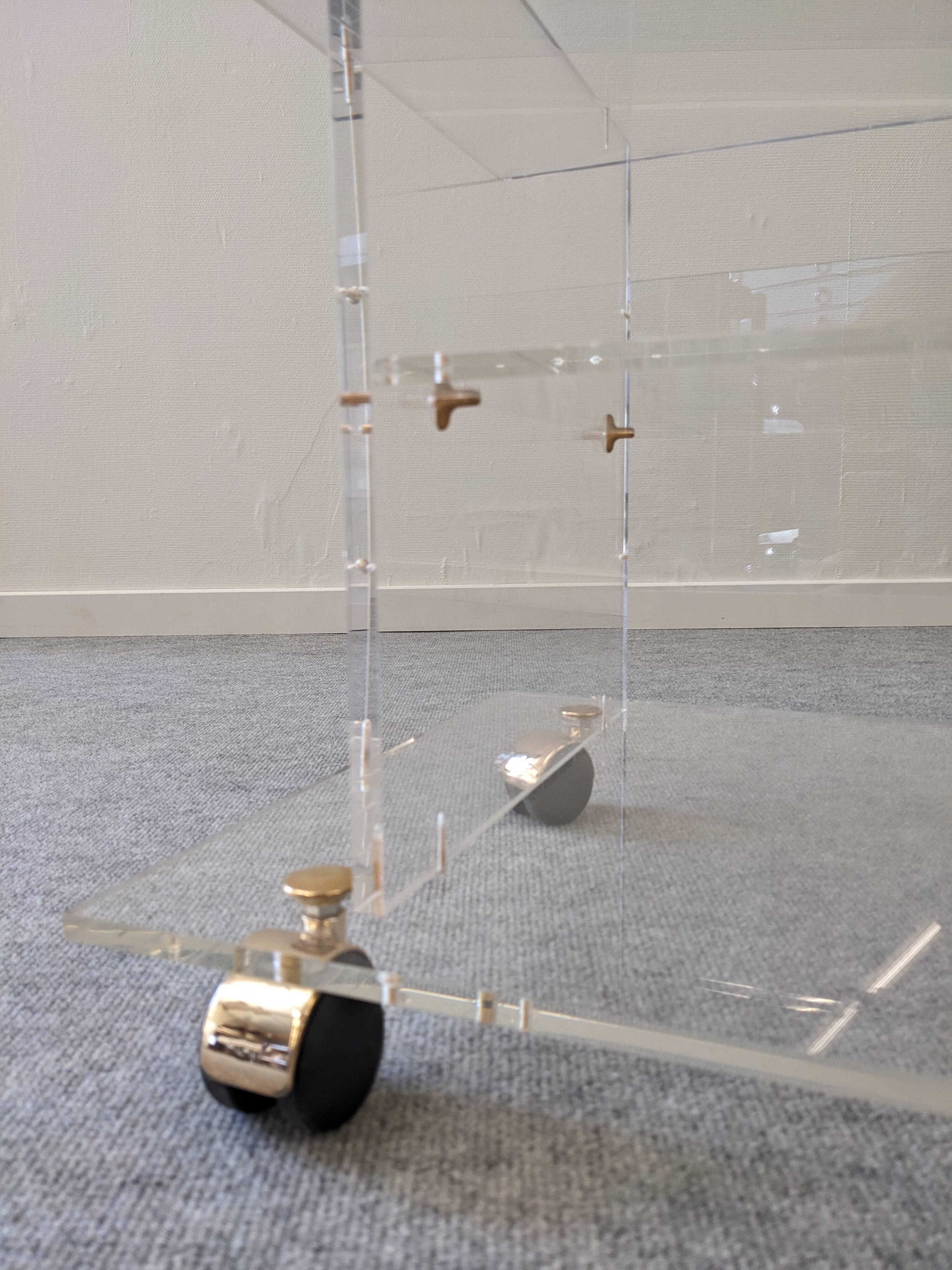 David Lange side table on wheels in plexiglass, France 1970.