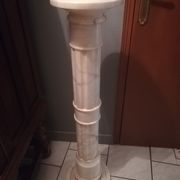 Colonne en albâtre
