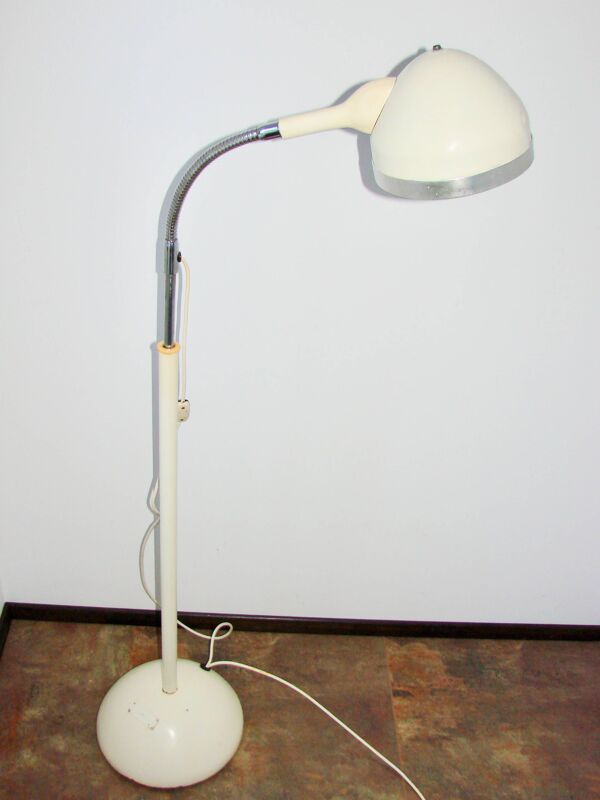 Lampadaire style loft en métal, années 1970