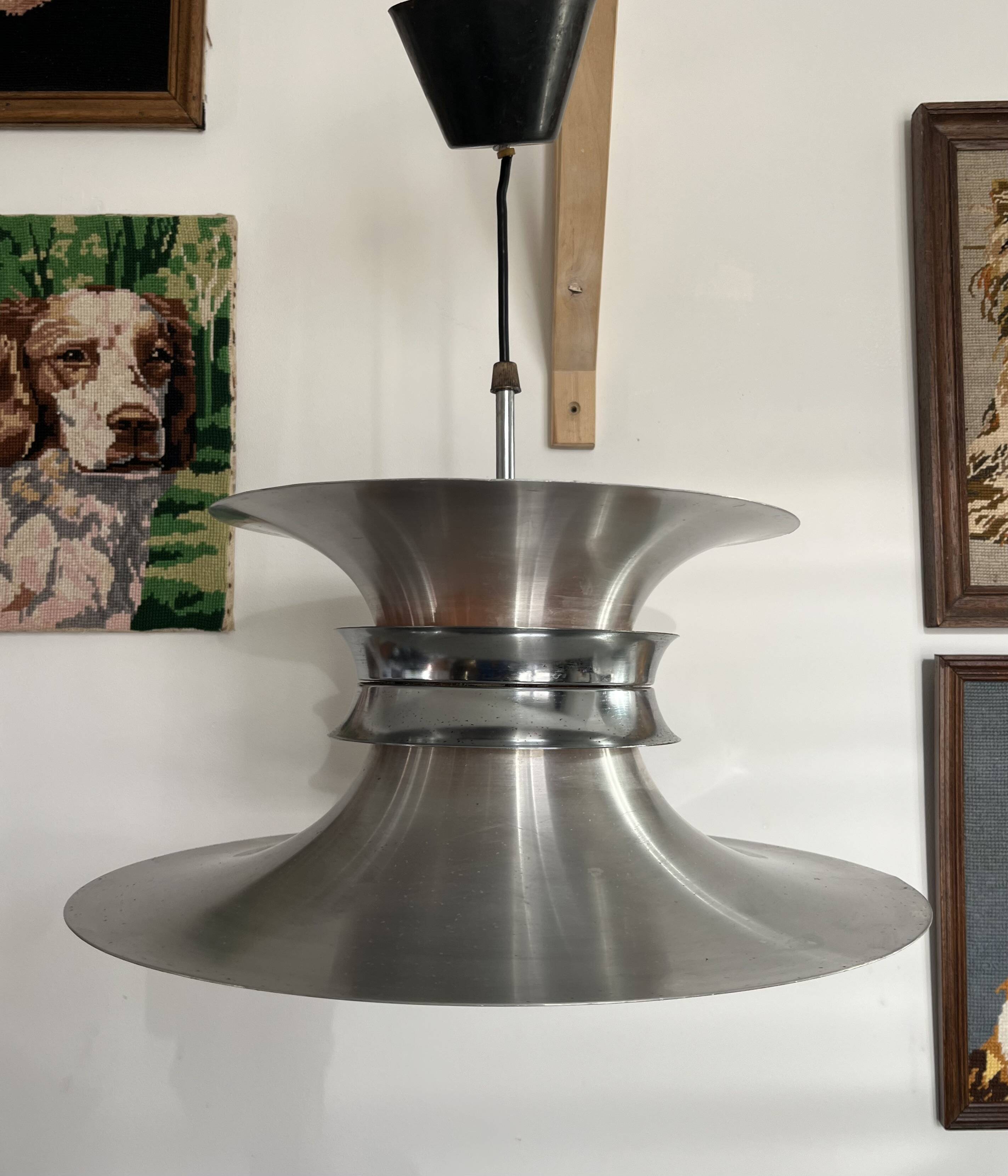 Suspension Aluminium Bent Nordsted by Lyskaer Belysning