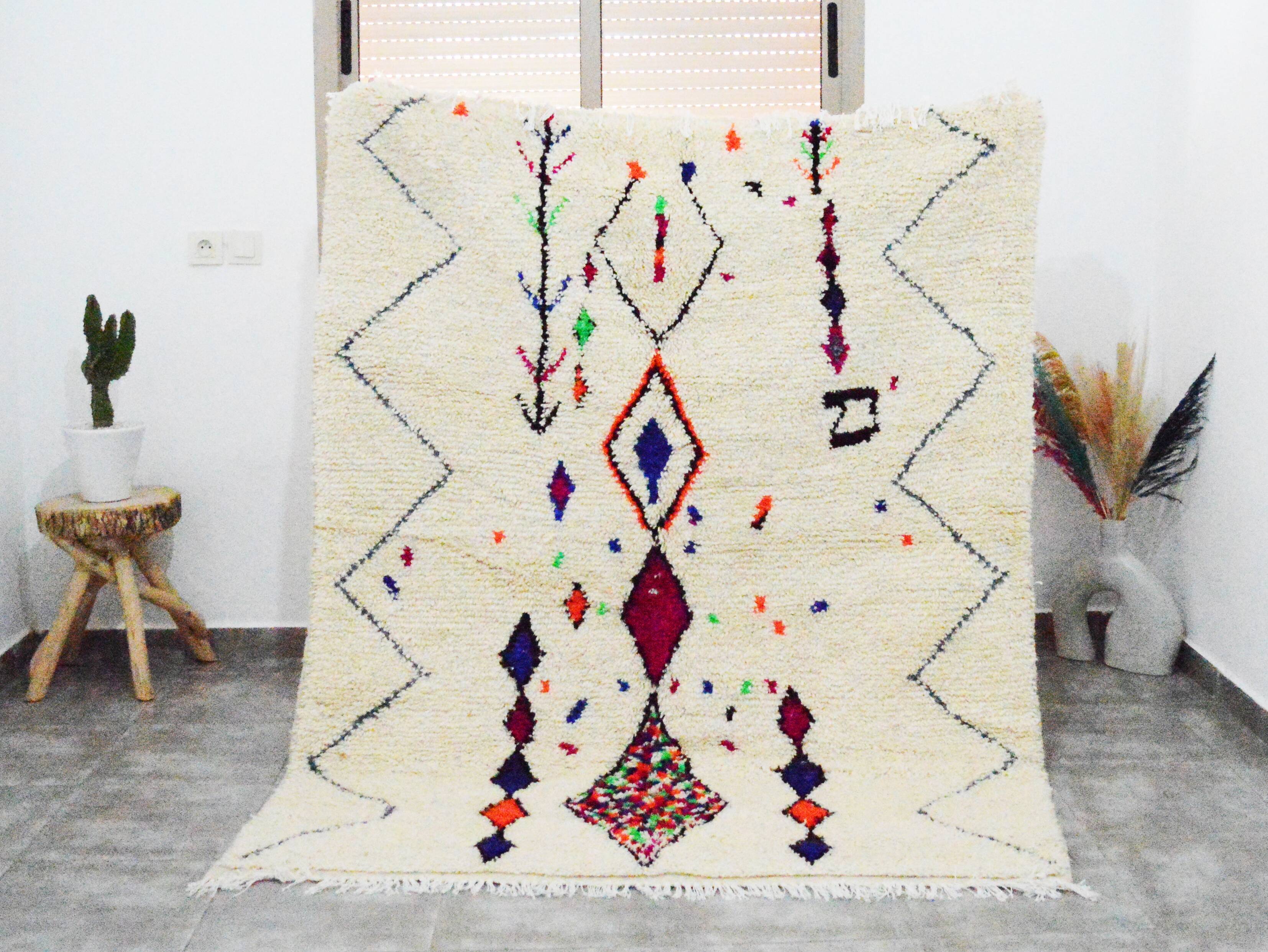 Moroccan berbere carpet 163x194cm