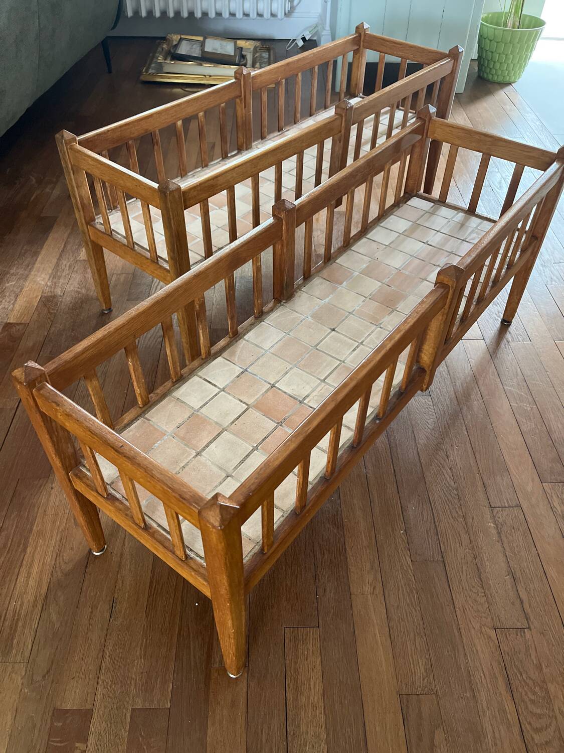 2 vintage planters from the 1960s