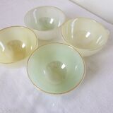 4 vintage harlequin cups in Arcopal 210183