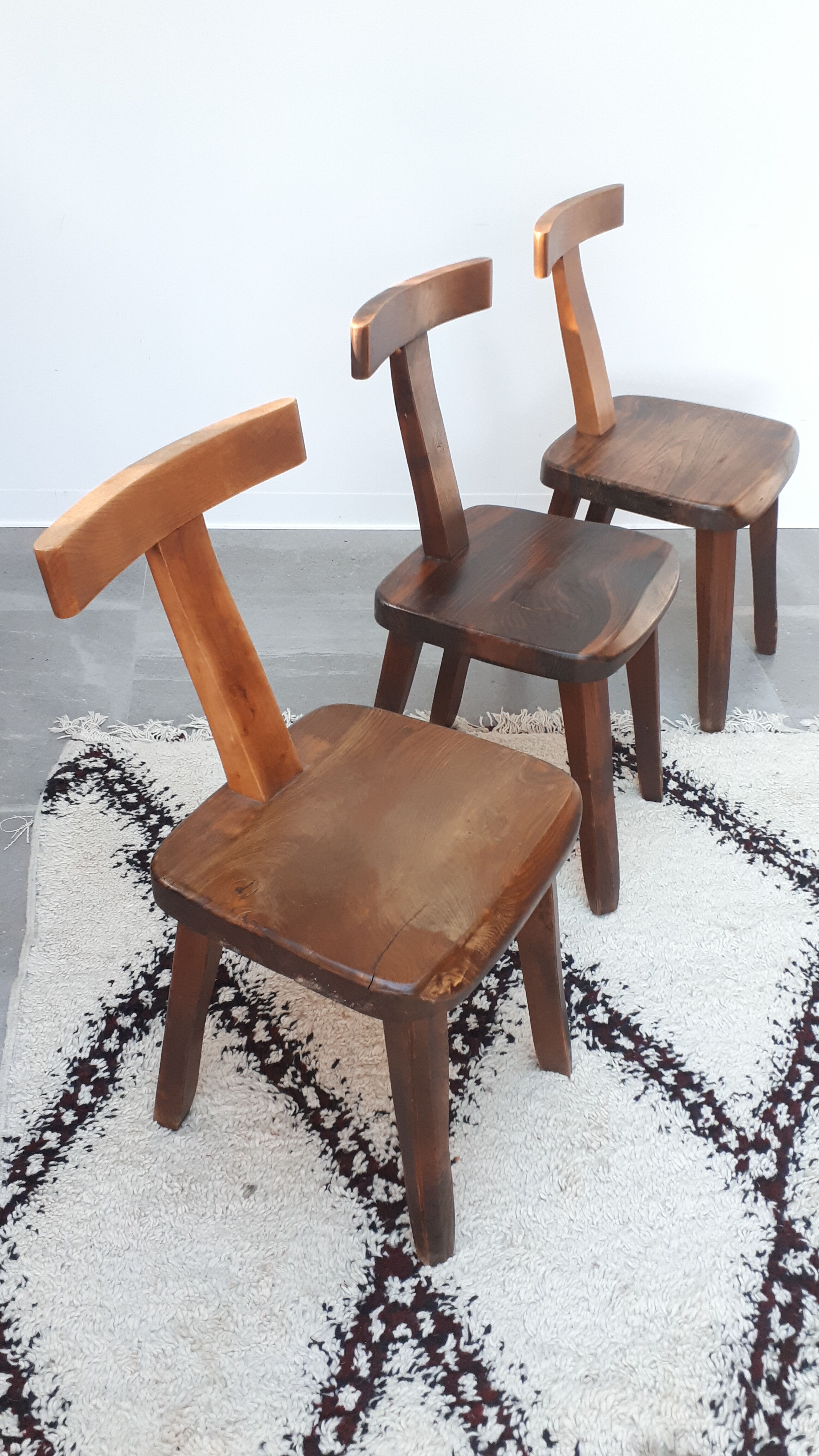 3 chairs T brutalist art of the 60s