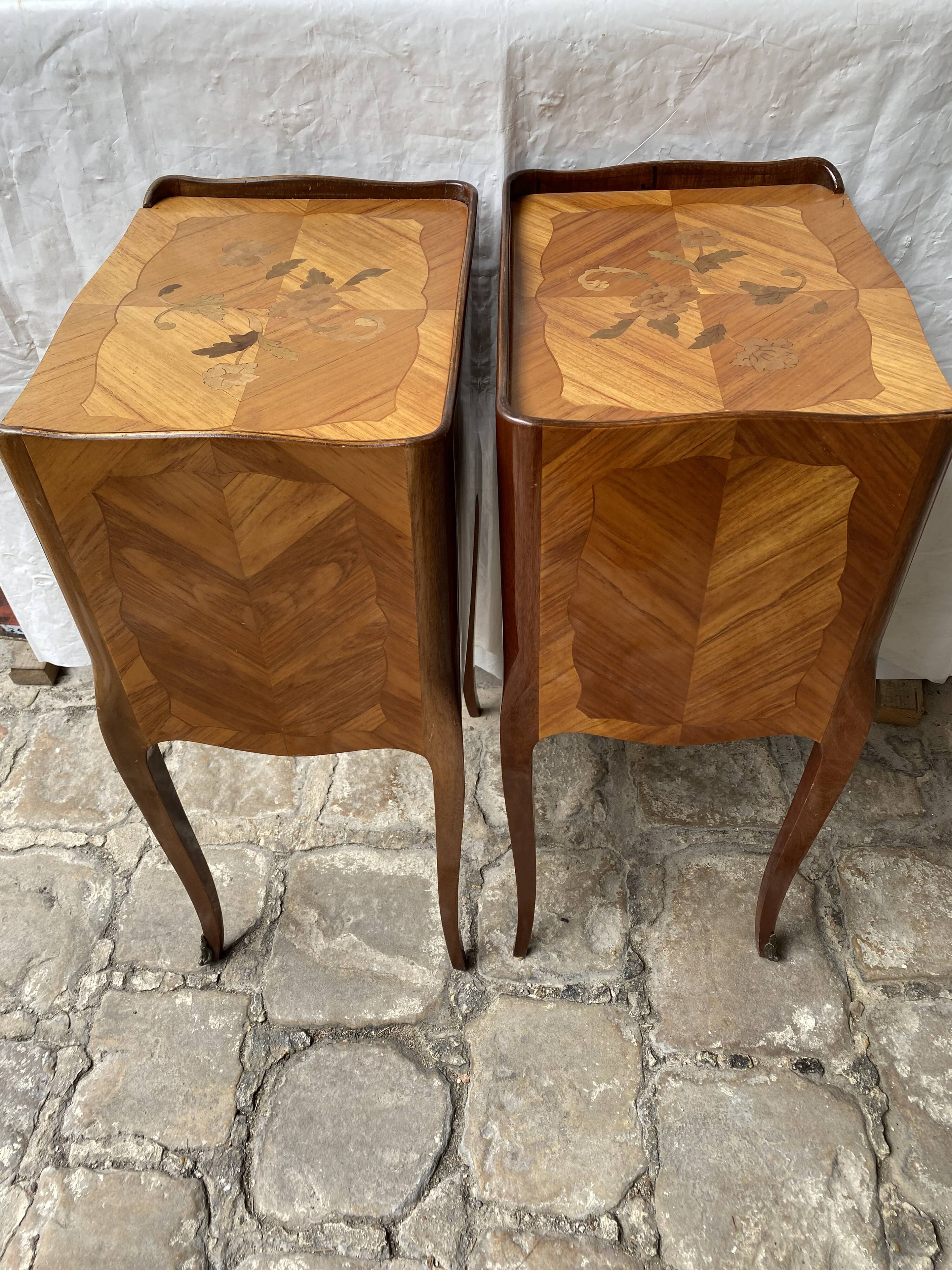 Pair of bedside tables/side tables in Louis XV style marquetry.