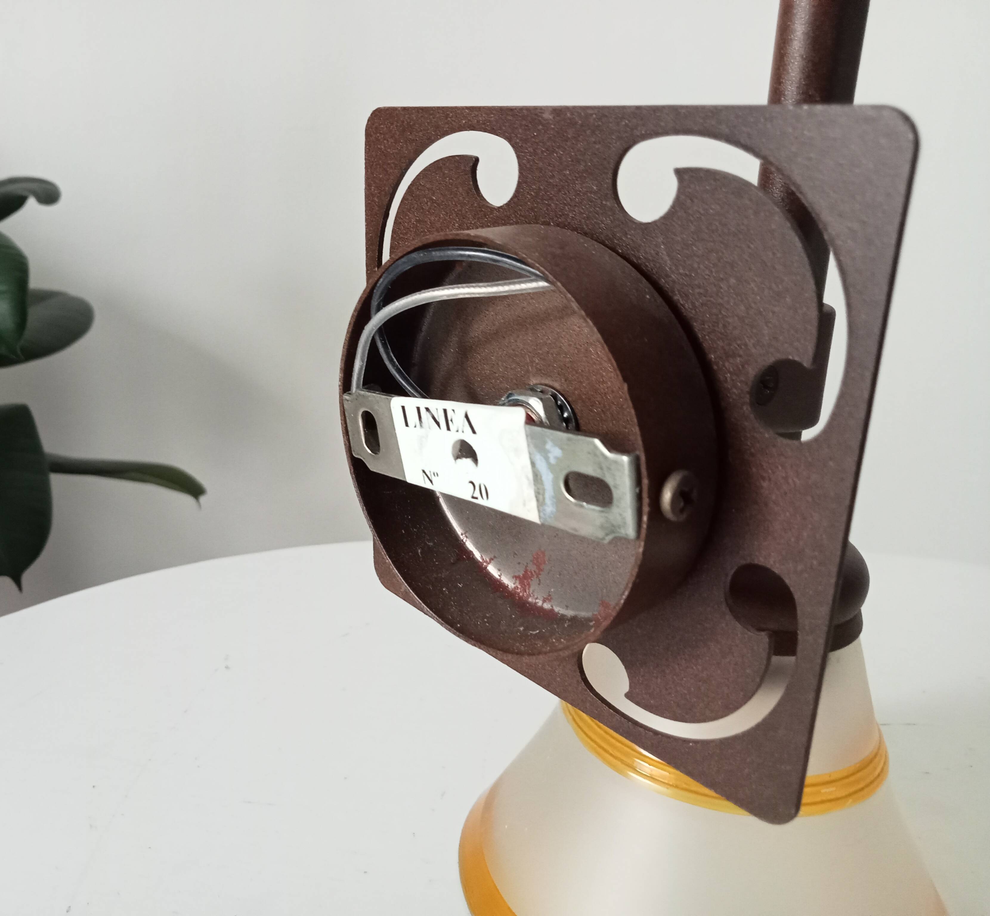 Pair of vintage Italian Linea wall lights from the 70s/80s