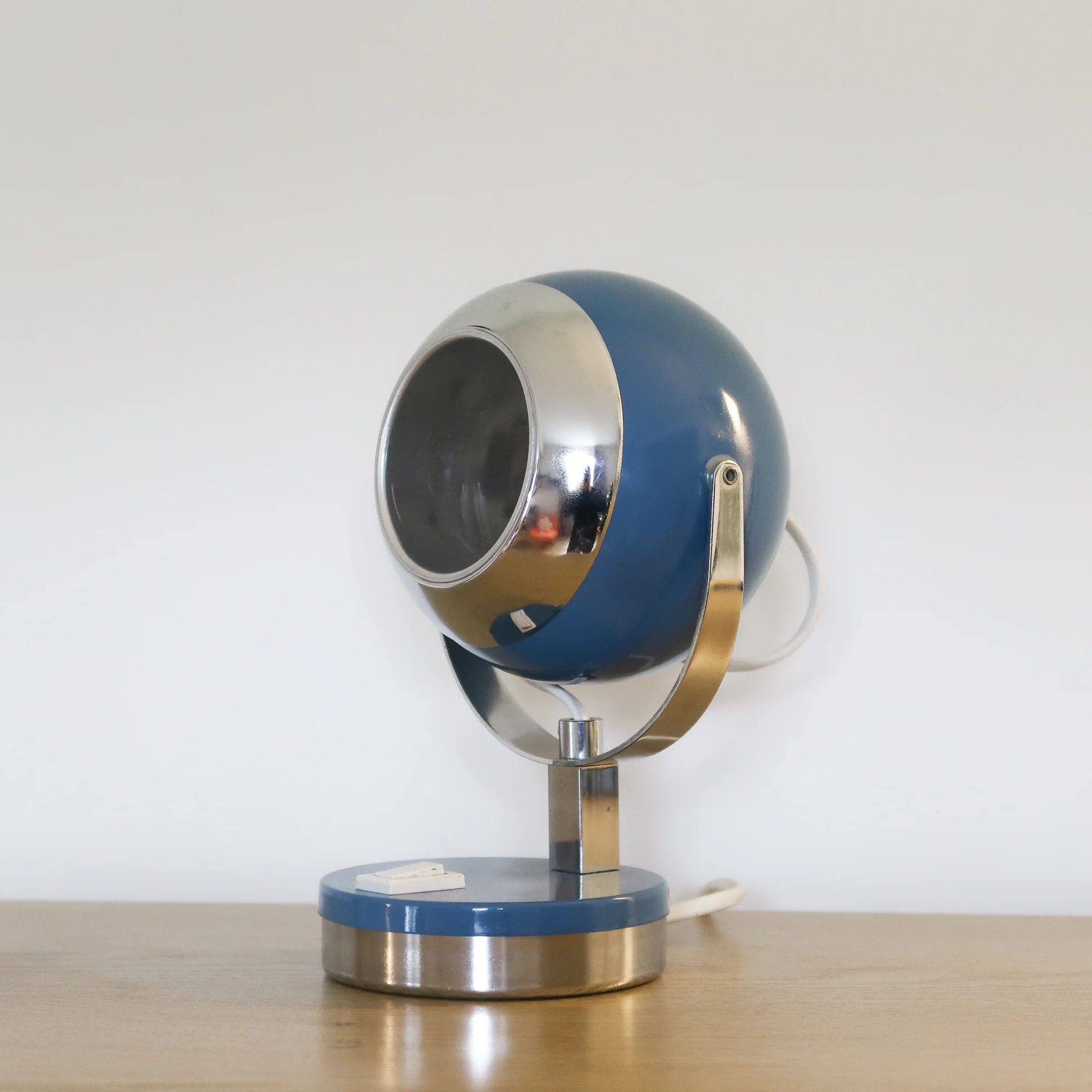 Vintage blue eyeball lamp