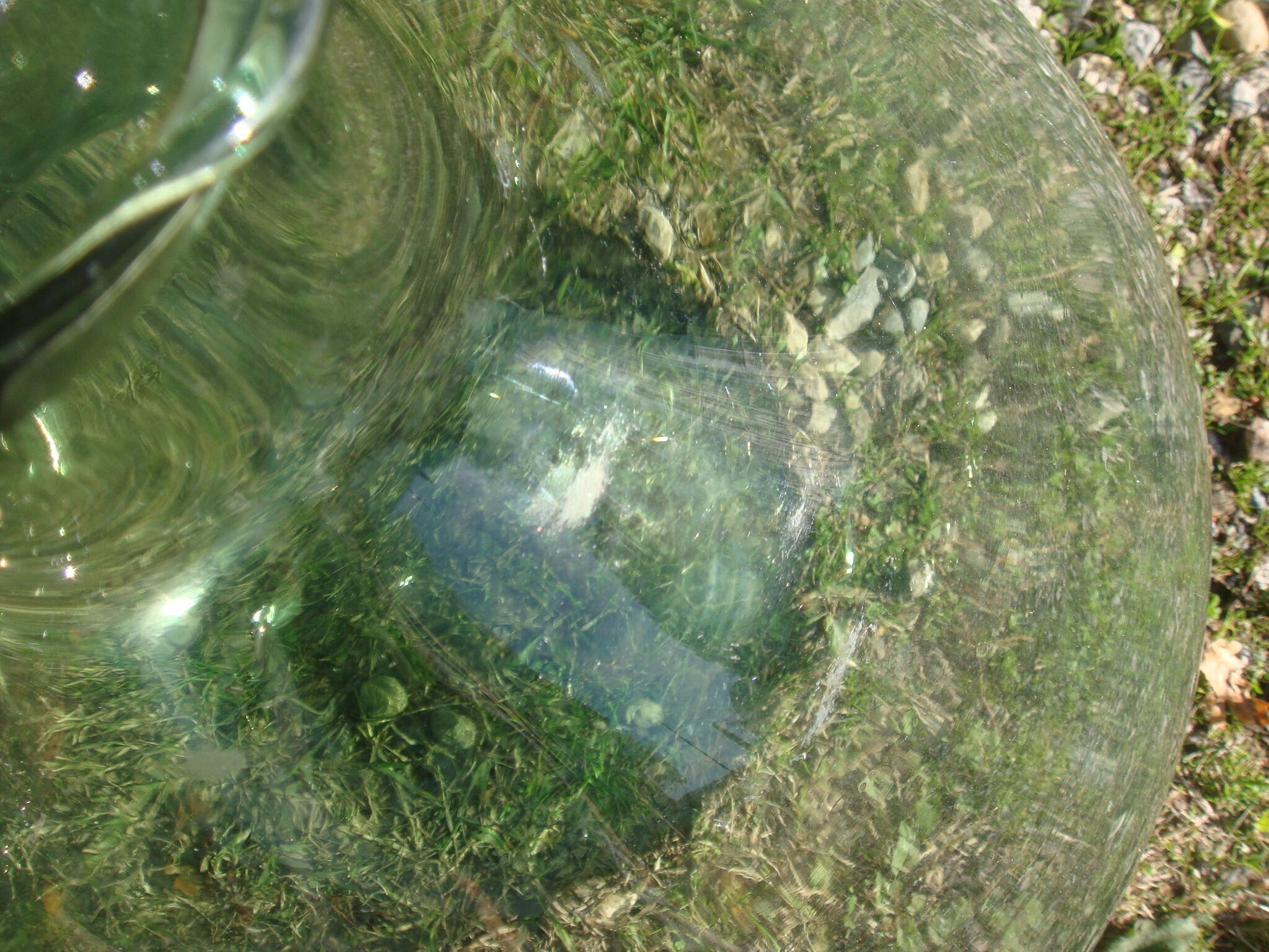 Great demijohn in blown glass