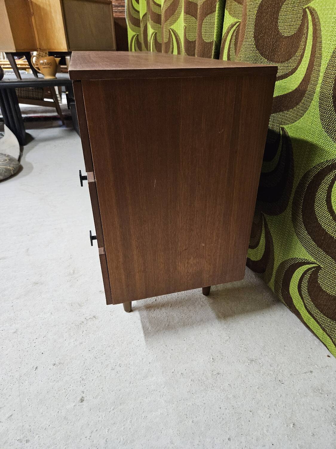 Teak veneer shoe cabinet 1970