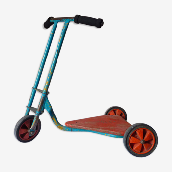 3 wheel scooter