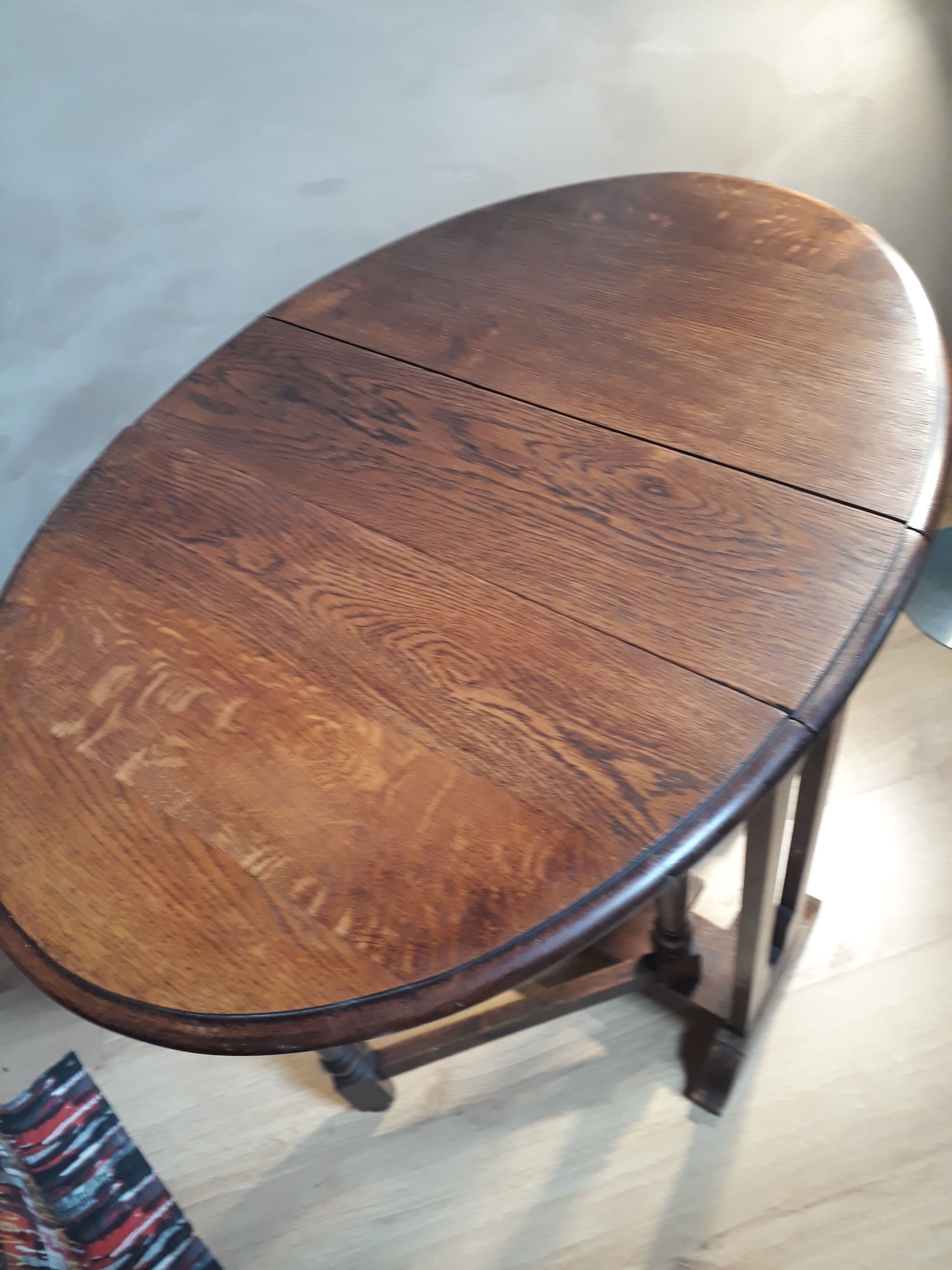 oval table foldable solid oak style 1920