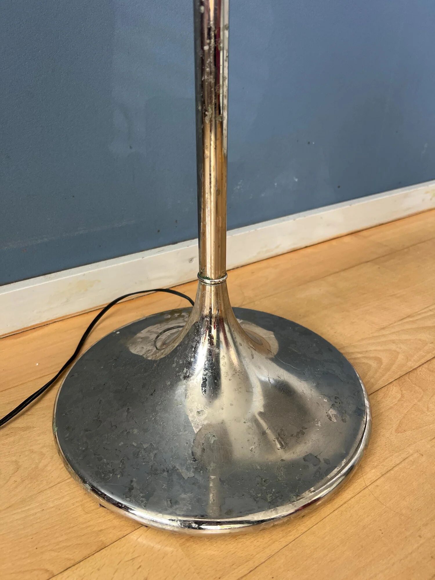 Vintage Massive 'Lucerna' Space Age floor lamp