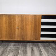 Buffet de Jiri Jiroutek pour Interior Prague