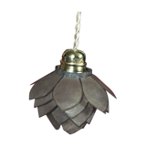 Mother-of-pearl suspension