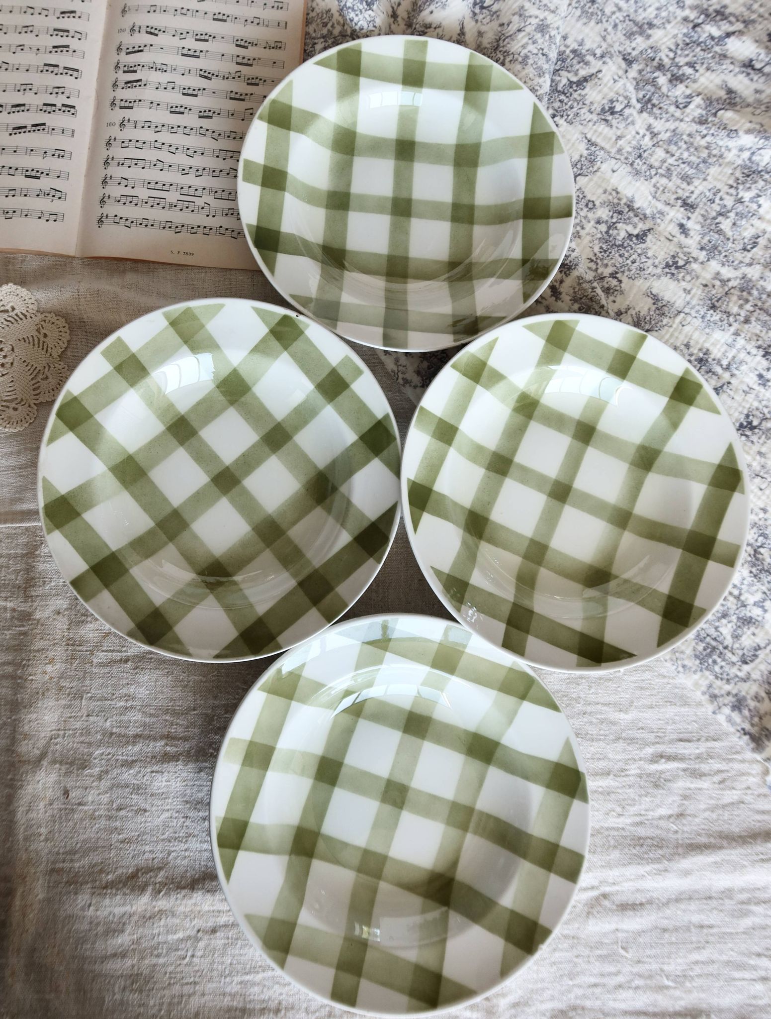 4 vintage deep plates in earthenware Moulin Des Loups model Nappe green
