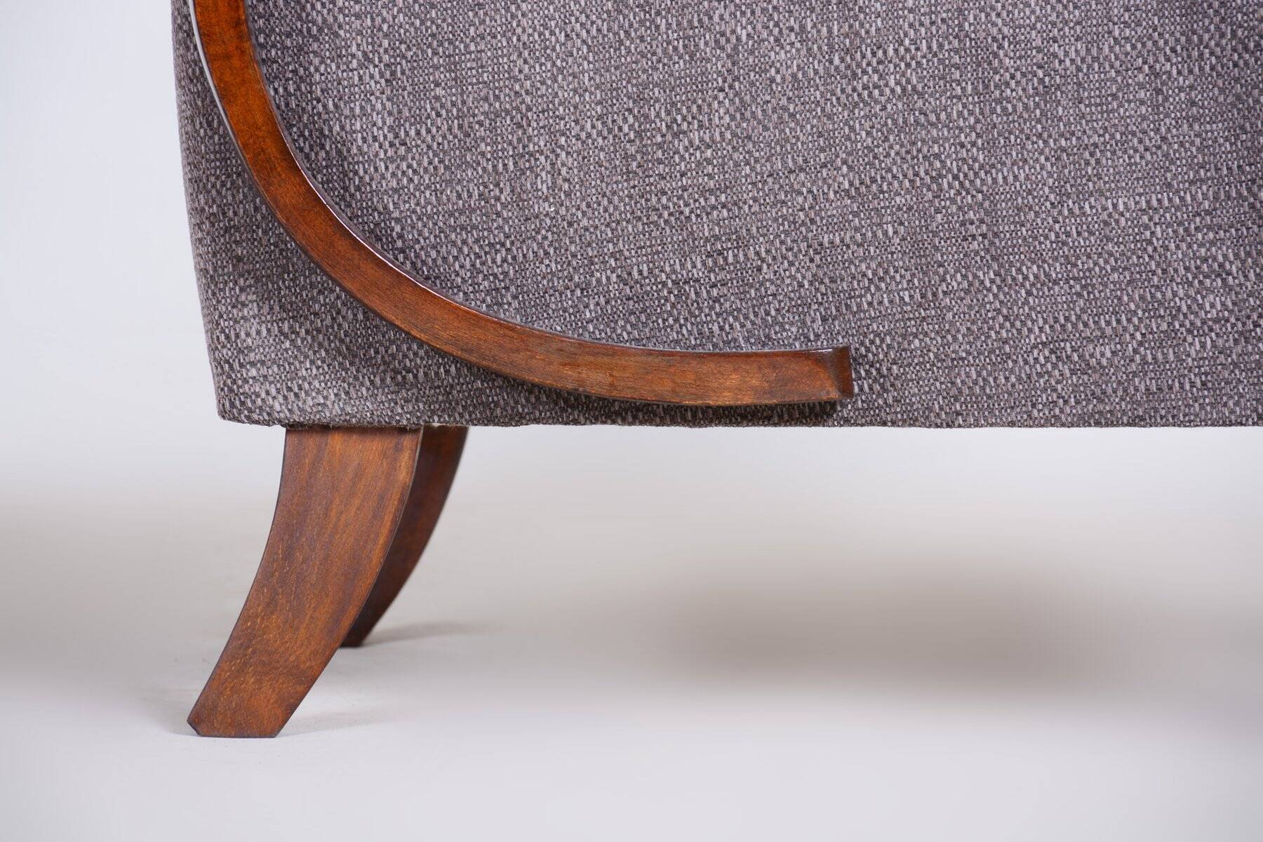 Czech Art Deco Beech Armchair attributed to J. Halabala for Up Zavody, 1930s