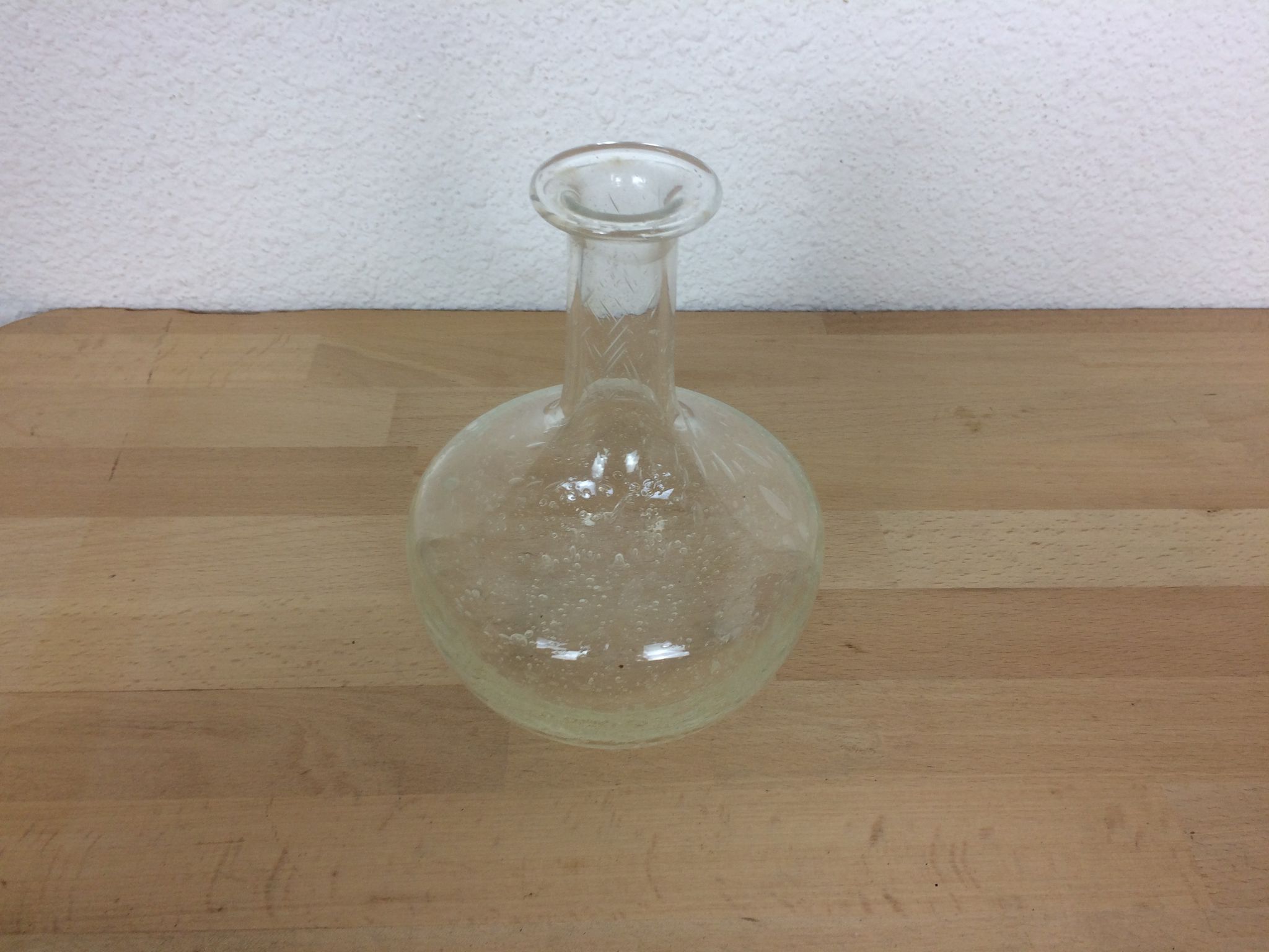 Vase soliflore en verre bullé de Biot