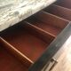 Ancien buffet en bois, marbre blanc