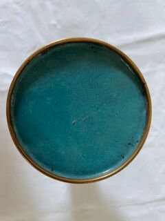 Partitioned vase