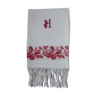 Towel dammassée red and white with initial "h"