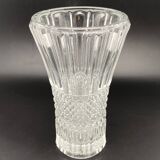 Medium-sized worked glass vase