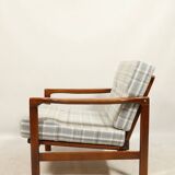 Fauteuil vintage, coussins à carreaux neufs, état d'origine du bois des années 1970