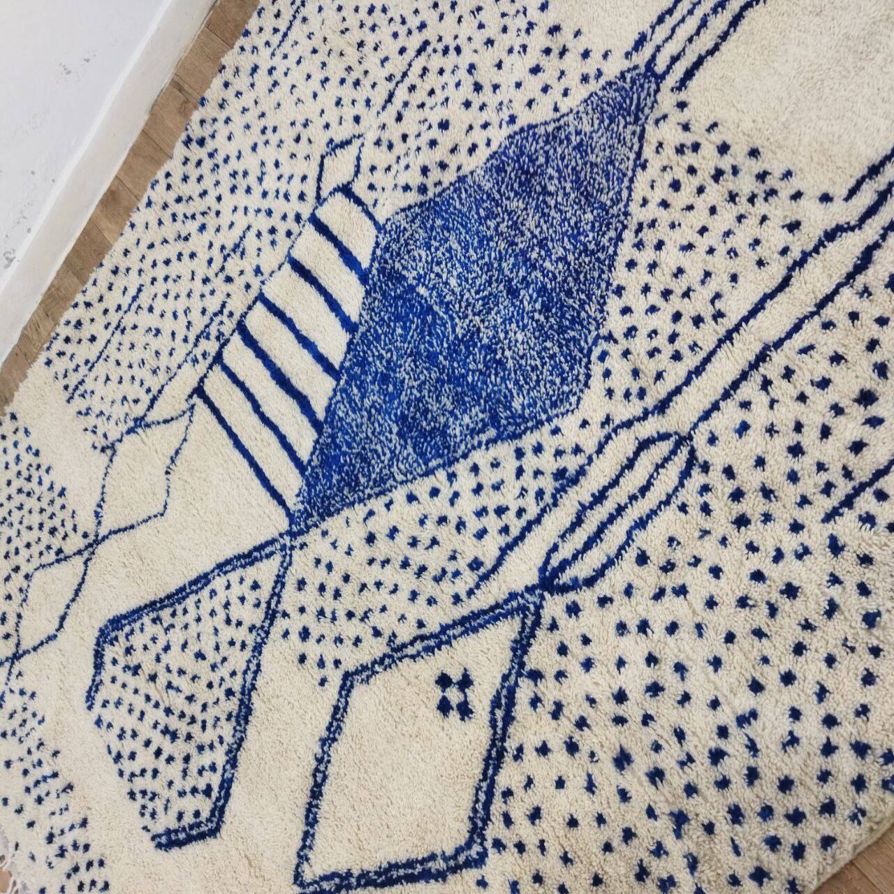 Vintage Azilal rug 310x246 cm - Blue geometric patterns