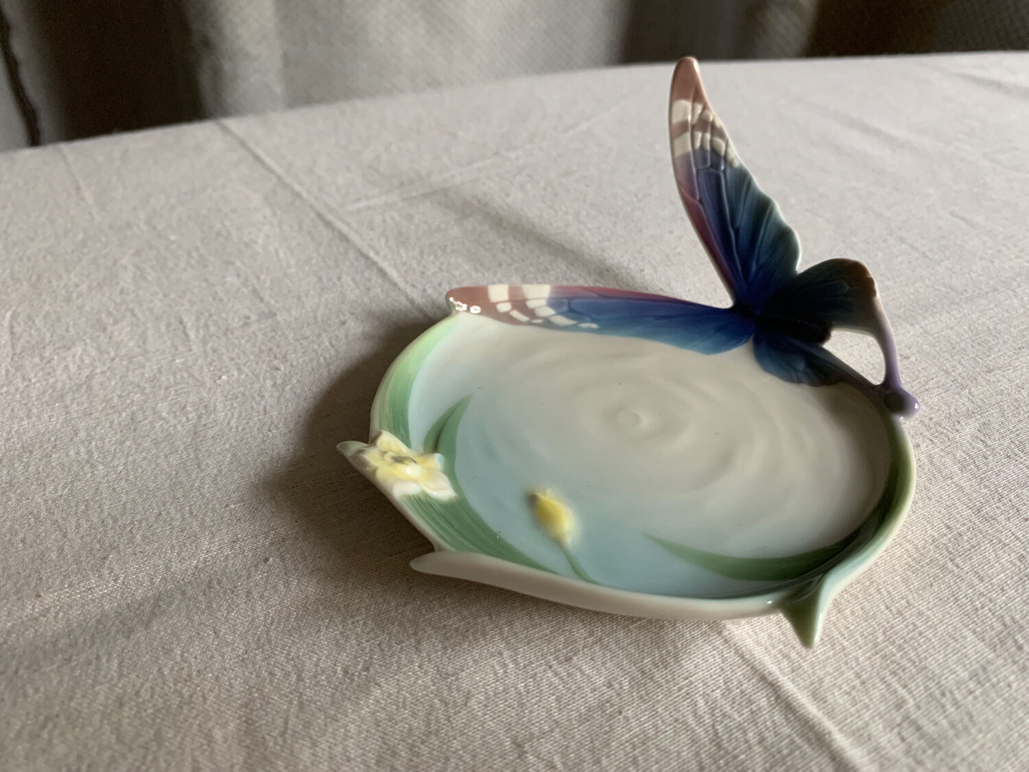Tasses en porcelaine fine