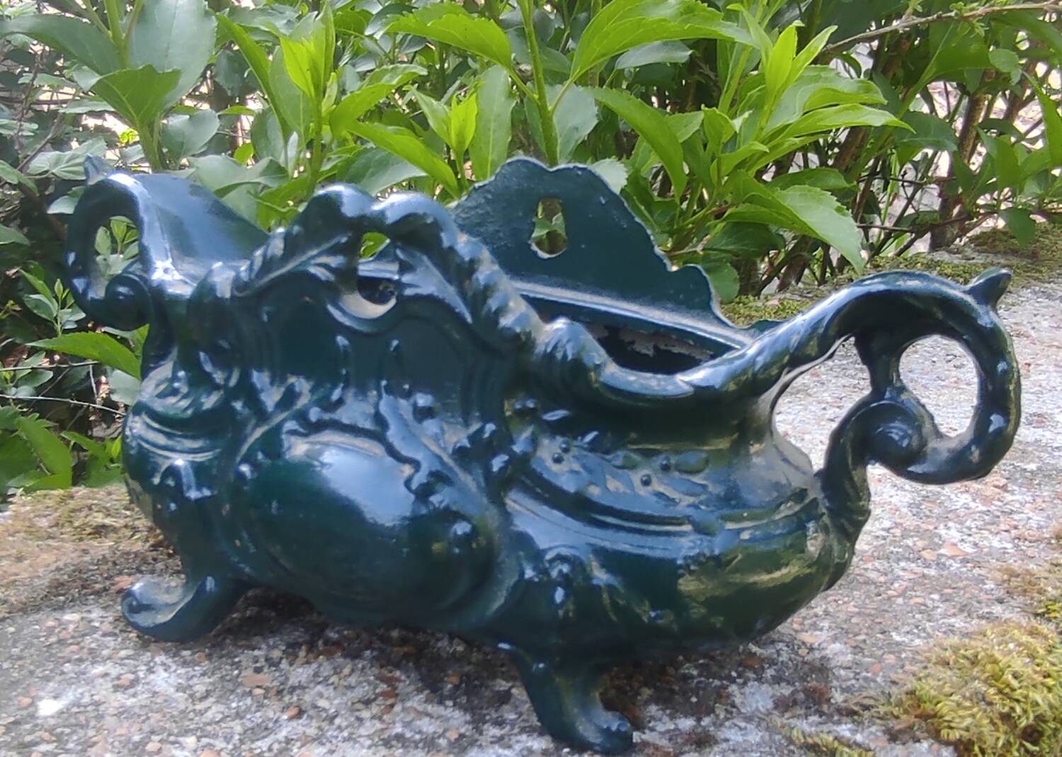 Jardinière en fonte