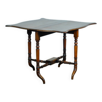 Antique oak drop leaf table, circa 1820