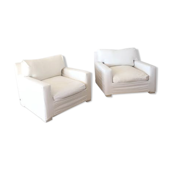 Pair of armchairs and footstool Caravane