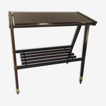 Serving table 1970