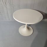 Tulip table