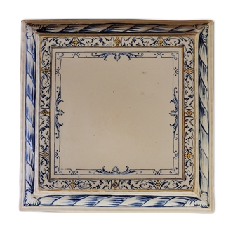Creil and Montereau trivets