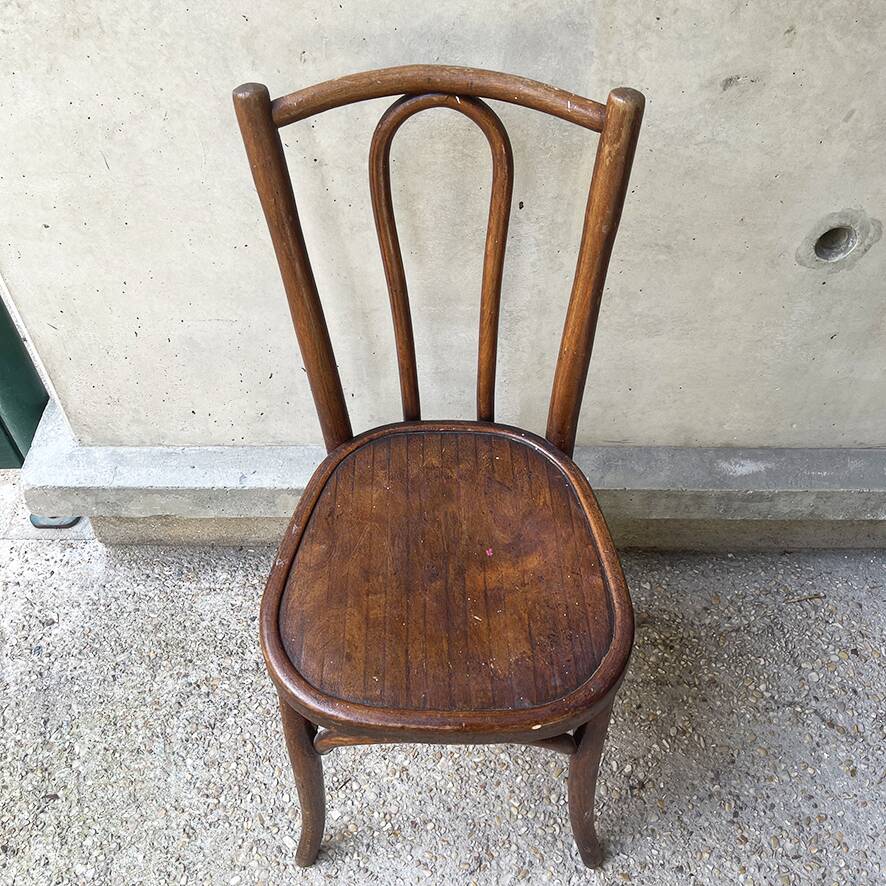 Ancienne chaise de bistrot en bois courbé Thonet
