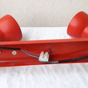 2 appliques rouges