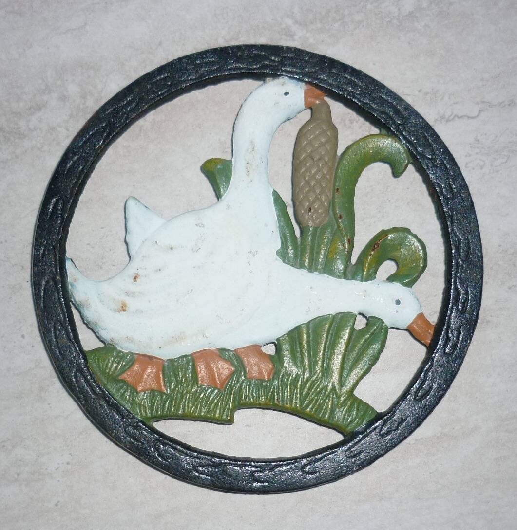 Cast iron “Geese” trivet