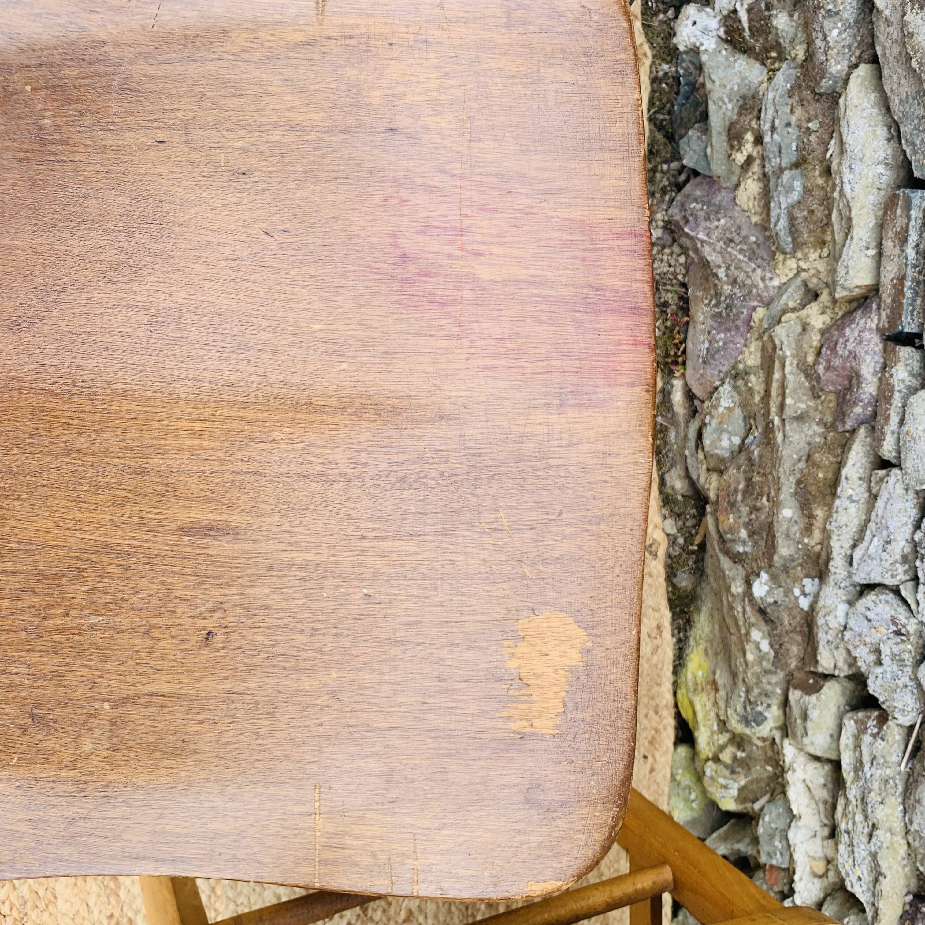 Ensemble de 4 chaises dépareillées